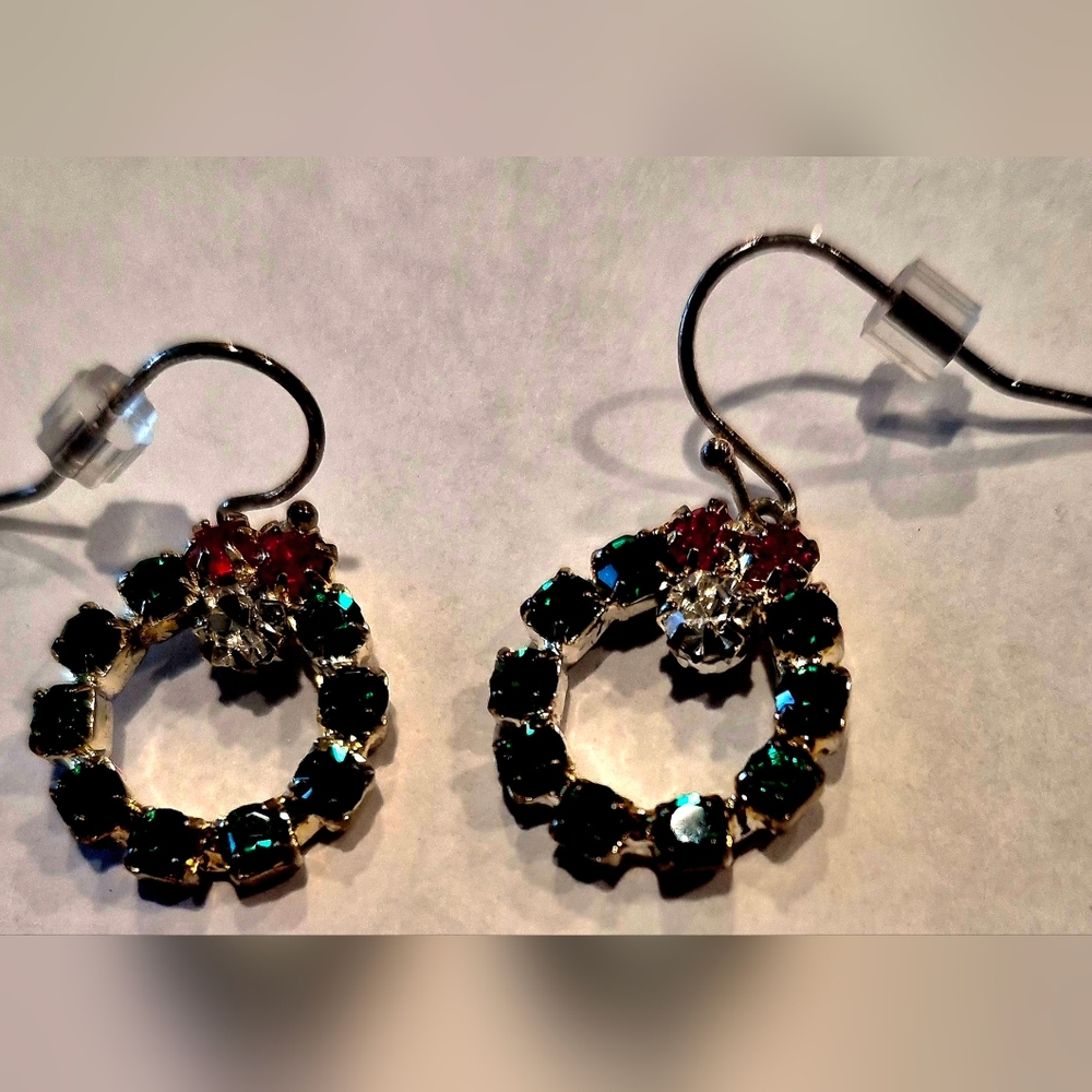 Chic Gold and Dark Green Earrings